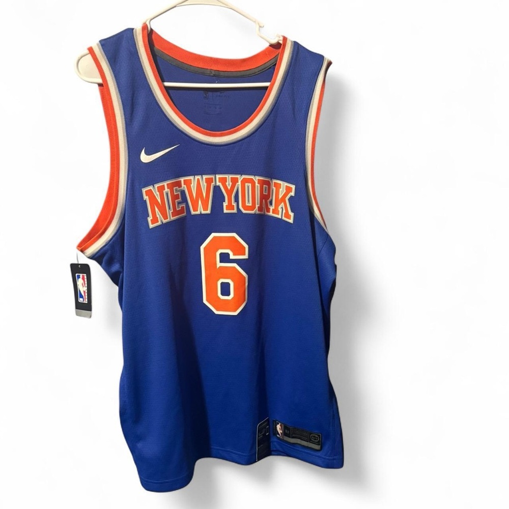Kristaps Porziņģis Knicks jersey worn once